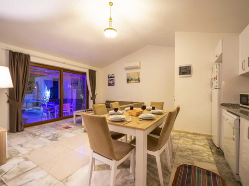  gece  -  Kasım
  | Kalkan İslamlar Balayı Villası: Taş ve Ahşabın Romantik Uyumu